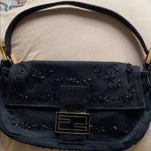 COPY - Fendi baguette